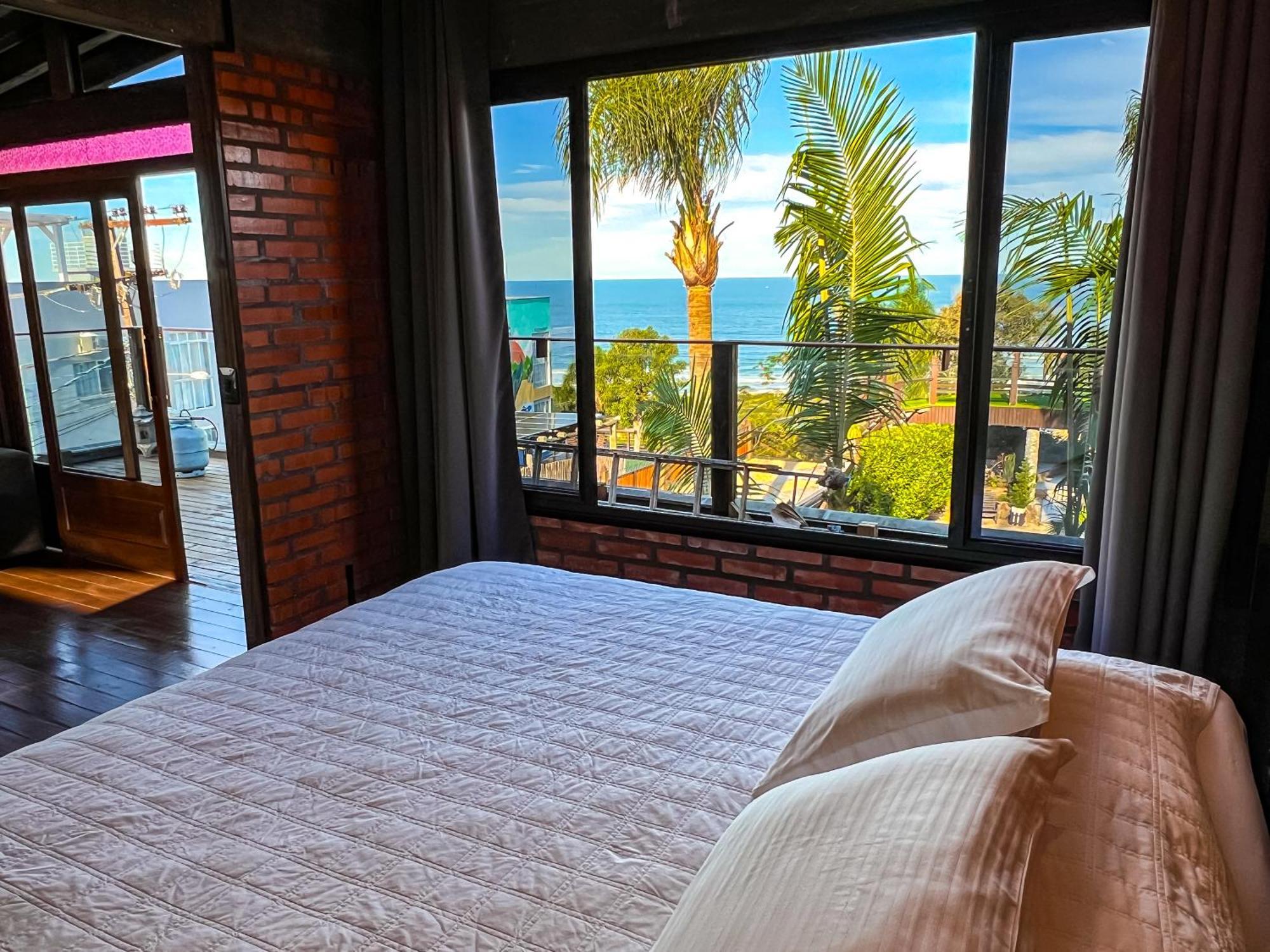 Pousada Descanso Do Rei - Vista Para O Mar & Melhor Localizacao Da Praia Do Rosa Ruang foto